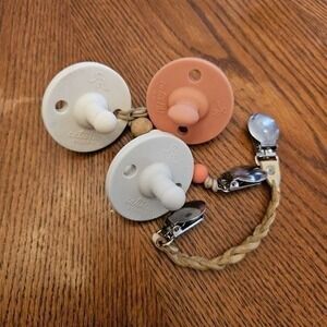 Ryan & Rose Cutie PAT 'Pacifier and Teether' Lot